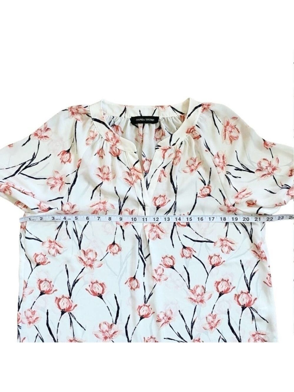 Ivanka Trump Sheer Floral White & Pink Long Sleeve V-Neck Flowy Blouse Sz Small - Picture 8 of 11